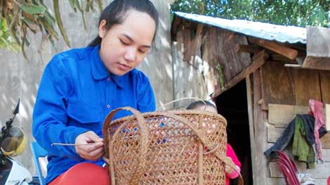 Bảo tồn văn hóa đan lát của người Cơ Tu