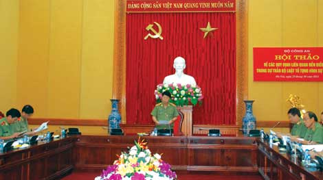  Phải bảo đảm yêu cầu nâng cao hiệu quả đấu tranh phòng, chống tội phạm