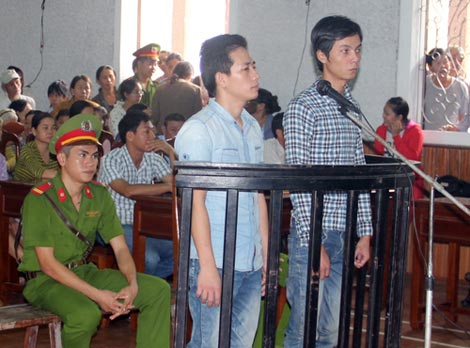 Đánh Công an rồi còn dở trò quay clip vu khống