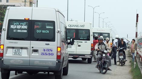 Yêu cầu tăng cường xử lý “xe dù, bến cóc” dịp cuối năm