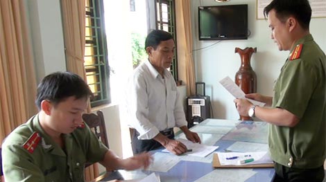 Chủ tịch xã câu kết làm giả hồ sơ người có công