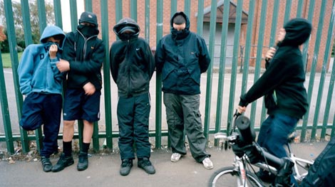 Những băng đảng tội phạm nhí tàn ác của nước Anh