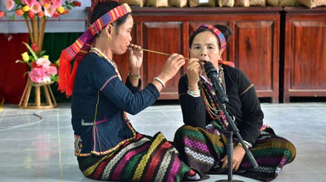 Về Khe Sanh nghe khúc hát Vân Kiều