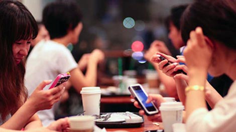 Lạm dụng quá mức thiết bị điện tử hiện đại dẫn tới hỏng thị lực