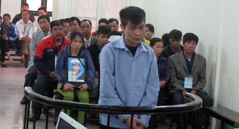 Đâm chết bạn nhậu vì cho rằng bị… ra oai