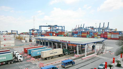 Làm trước thủ tục giao, nhận hàng qua mạng để giảm tải tại cảng Cát Lái