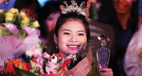 Xương rồng vẫn nở hoa