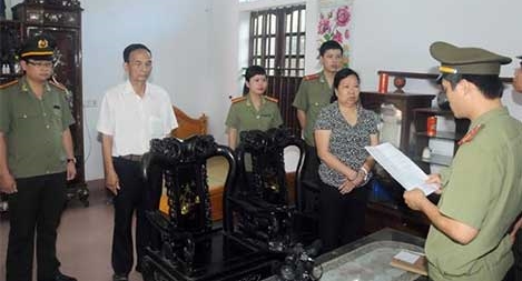 300 ngày lưu lạc vì chiếc "bánh vẽ" nơi xứ người