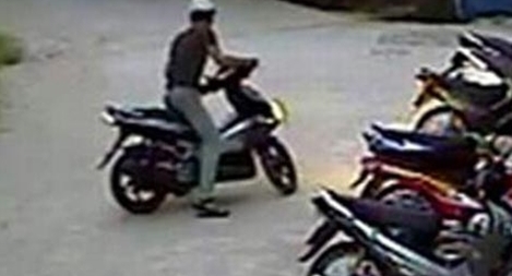 Trộm cắp xe máy của hàng xóm bán lấy tiền trả nợ