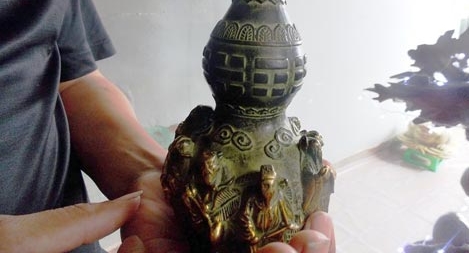 “Bình cổ giá chục tỷ” chỉ là đồ giả