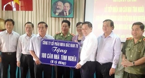 Trao 100 căn nhà tình thương đến với dân Củ Chi