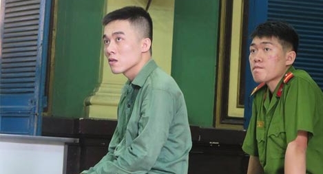 Bênh người yêu đâm chết người