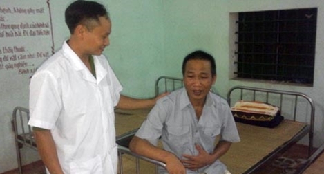 Niềm vui của bác sỹ "quản giáo"