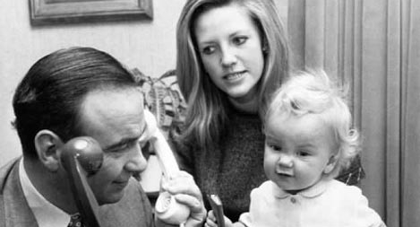 4 lần lên xe hoa của “vua truyền thông” Rupert Murdoch