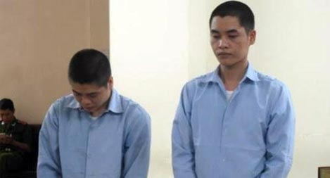 Va chạm giao thông rồi xông vào đánh công an