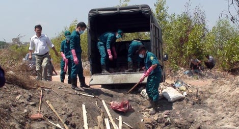 Thịt heo thối vào bữa cơm công nhân