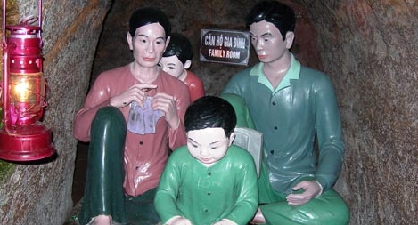 Một thời oanh liệt trong lòng đất