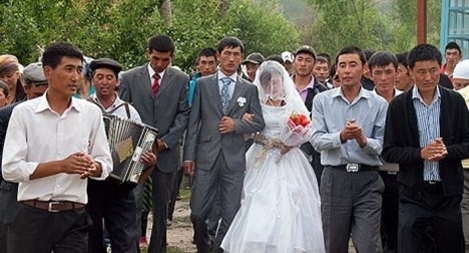 Tục cướp dâu kỳ lạ ở Kyrgyzstan