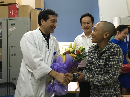 Người đạp xe xuyên Việt vì thông điệp hiến tạng: “Cho đi là mãi mãi”