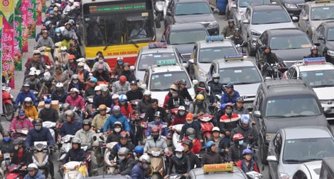 Sinh viên về quê đón Tết, nhiều tuyến đường ùn tắc kinh hoàng