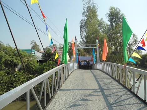 Cần Thơ khánh thành cây cầu do Number 1 tài trợ