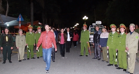 Đền Trần trước giờ khai ấn