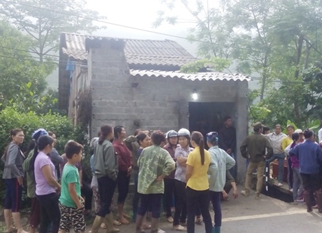 Một phụ nữ tử vong trong nhà nghi bị thắt cổ