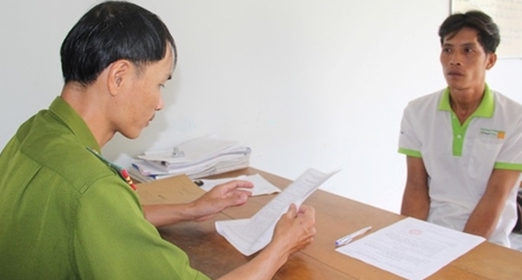 Vận chuyển 6.000 gói thuốc lá lậu từ biên giới về Hậu Giang tiêu thụ