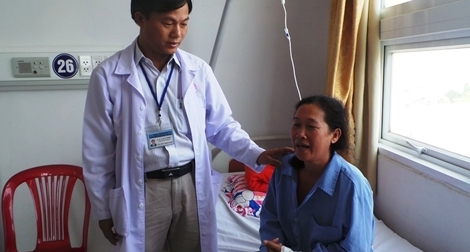 Phẫu thuật thành công cho bệnh nhân bị nghẹn nhiều năm