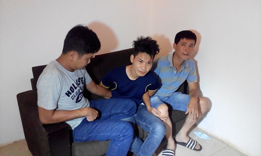 Ngáo đá, khống chế con tin đòi gặp ông Vũ "Trung Nguyên"