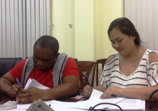 Hơn 100 phụ nữ sập "bẫy", mất trắng 20 tỷ bởi những ông Tây da đen "thành đạt"