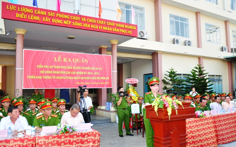 Cảnh sát PCCC TP Cần Thơ ra quân kiểm tra an toàn, bảo vệ bầu cử