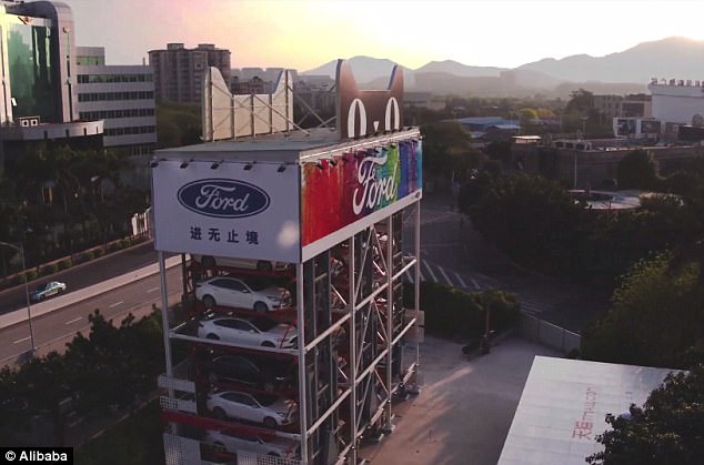 Độc đáo máy bán xe hơi tự động nhận diện khách hàng qua selfie