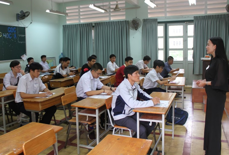 TPHCM lấy ý kiến phụ huynh về việc cho đi học trở lại