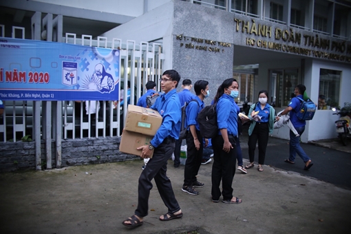 Tuổi trẻ TP Hồ Chí Minh tình nguyện lên đường khắc phục hậu quả bão lũ