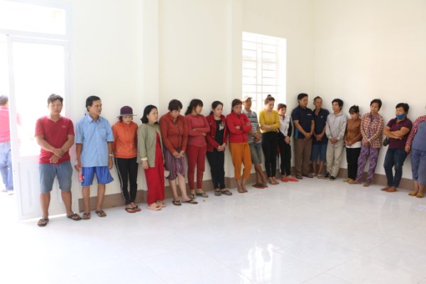 Tụ điểm đánh bạc "khủng" trong vườn cao su