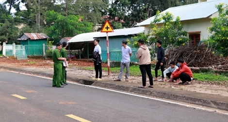Một nam sinh lớp 12 nghi bị đánh tử vong sau giờ tan học