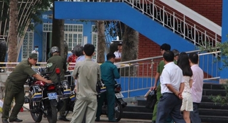 Tìm thân nhân nam thanh niên chết tại sân trường Đại học Thủ Dầu Một