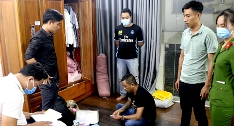 Phá đường dây đánh bạc hàng trăm triệu dưới hình thức lô đề