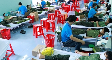 Hơn 220 cán bộ chiến sỹ Công an Bình Phước hiến máu tình nguyện