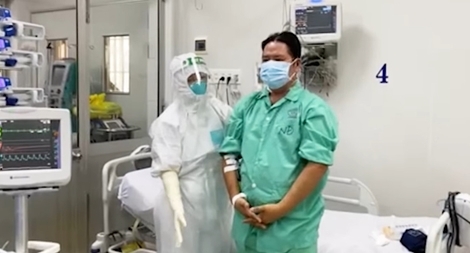 Cán bộ Công an mắc COVID-19 phải đặt ECMO đã phục hồi