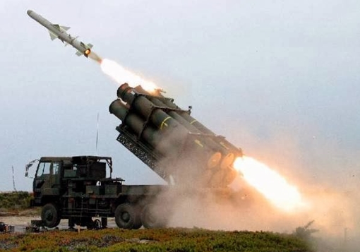 Nhật Bản phát triển tên lửa mới đối phó Trung Quốc trong tranh chấp lãnh hải