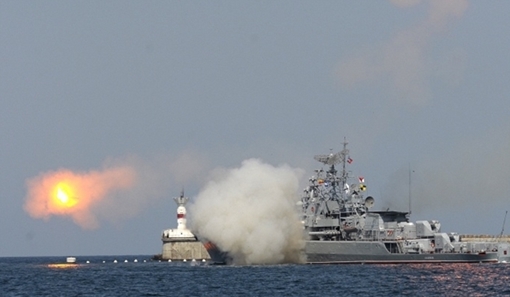 Lần đầu tiên Hải quân Nga tấn công khủng bố ở Syria từ Địa Trung Hải