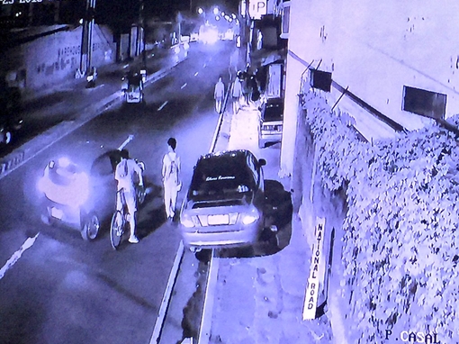 Phẫn  nộ với nữ tài xế Trung Quốc tông chết người, xong xuống xe nhảy múa