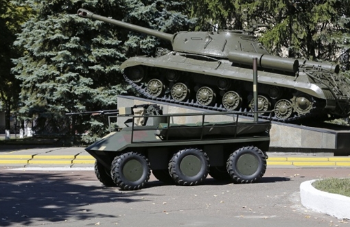 Ukraina khoe hàng loạt vũ khí mới để “nắn gân” Nga