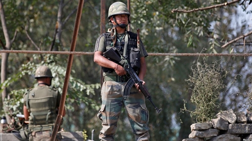 Ấn Độ-Pakistan đấu pháo dữ dội ở thung lũng Kashmir dọc biên giới