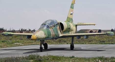 Máy bay quân đội Syria bị phiến quân bắn rơi ở Hama