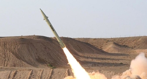 Iran bắn tên lửa mới “nắn gân” và “điều chỉnh” lệnh trừng phạt của Mỹ