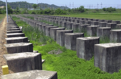 Hàn Quốc phá bỏ các hàng rào chống xe tăng Triều Tiên