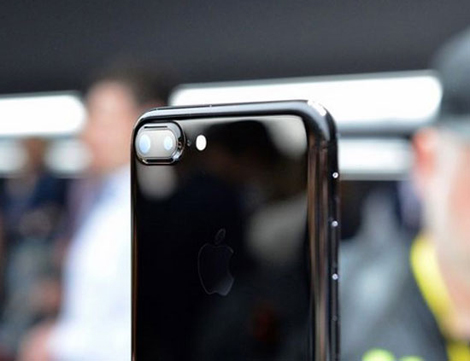 iPhone 7 cháy hàng phiên bản Jet Black, giá có thể lên tới 60 triệu đồng
